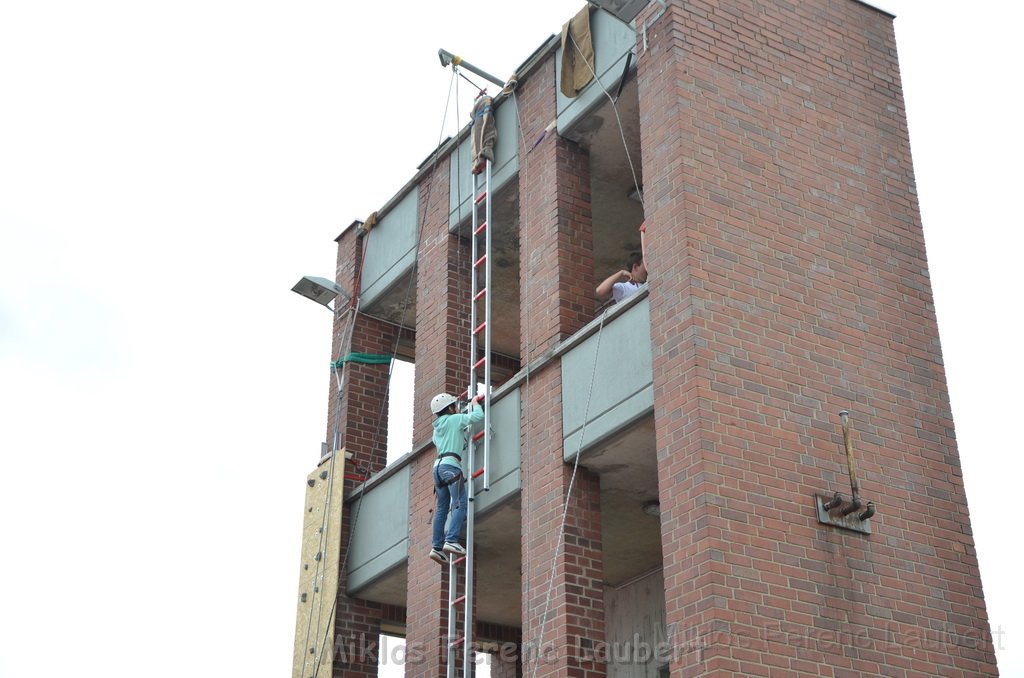 Tag der Offenen Tuer BF Koeln Weidenpesch Scheibenstr P729.JPG